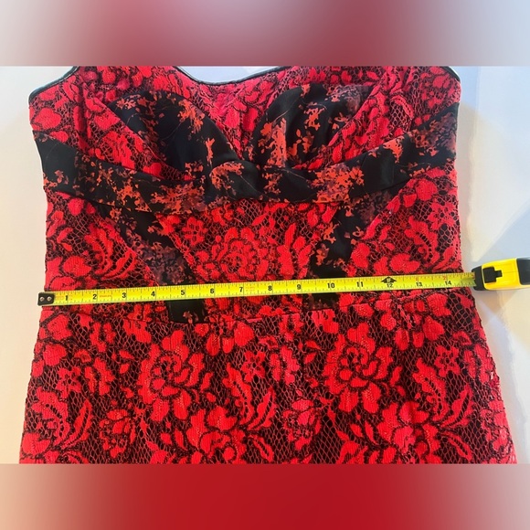 Diane von Furstenburg Vamp red black lace maxi sheer inset dress 8 whimsigoth - Picture 11 of 15
